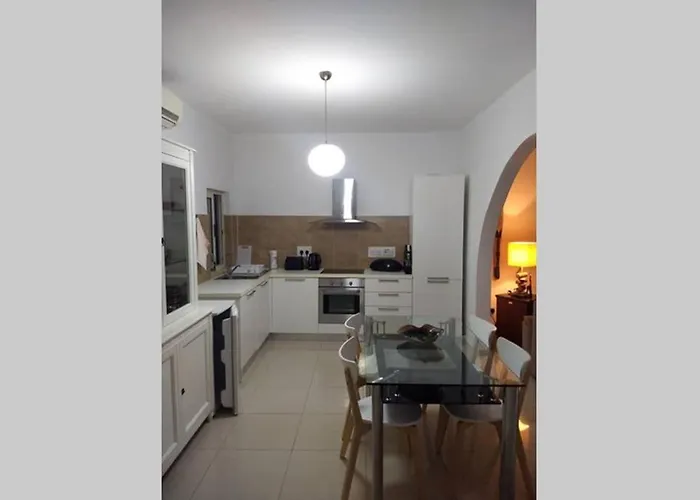 Confortable&quiet In St. Julian Appartement